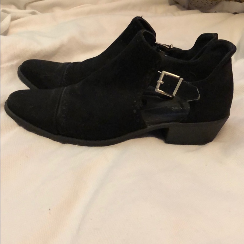 Qupid Black Cut-Out Booties